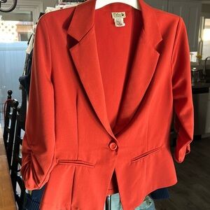 ✨a must-have statement piece✨